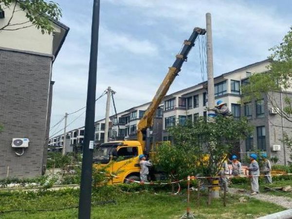 龙潭区吊车出租电话_吊车出租影响价格有哪些方面
